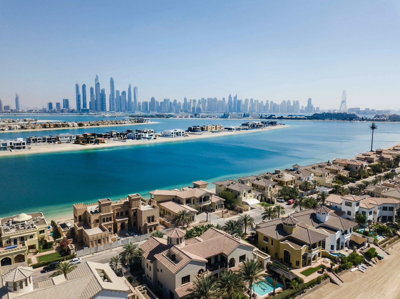 Waterfront residential villas and community layout